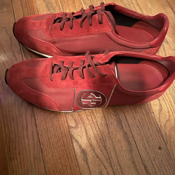 Red Gucci sneaker in very good condition with no box dust bags available - Picture 3 of 6